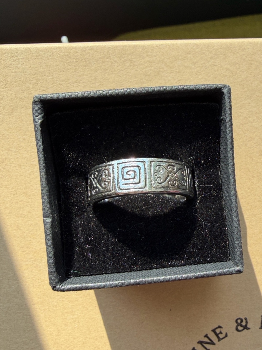 Brighton 925 Silver Patterned Band! Size 8! - Picture 2 of 7